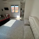 Stayinbologna 2 *
