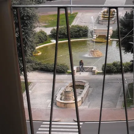 公寓 Stayinbologna 2 *